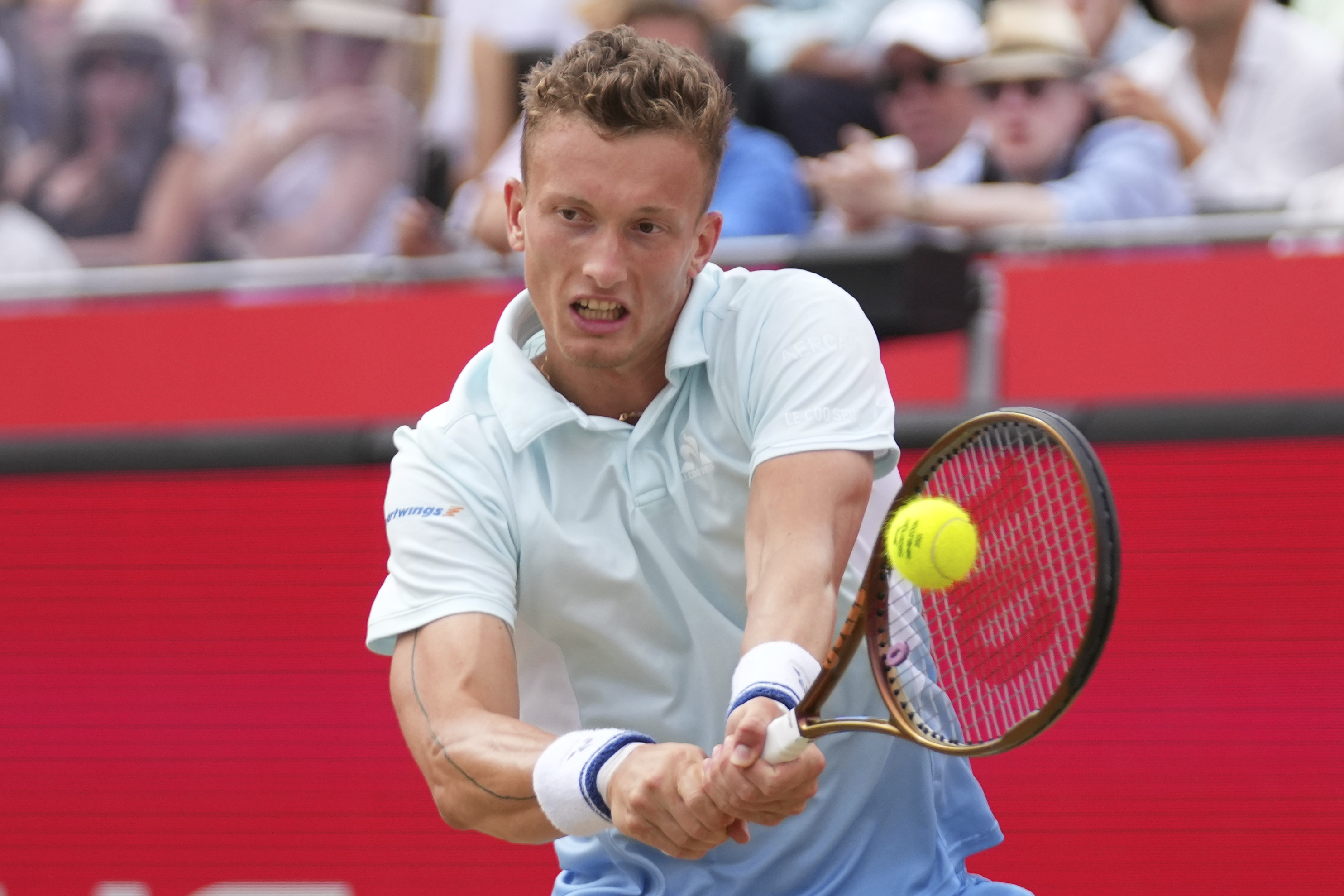 英国网球队爆冷澳大利亚网球队,阿尔卡拉斯送出助攻 英国网球队爆冷澳大利亚网球队,阿尔卡拉斯送出助攻