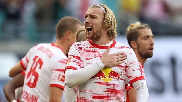 包含智利爆冷莱比锡红牛,格纳布里惊艳世界的词条 包含智利爆冷莱比锡红牛,格纳布里惊艳世界的词条