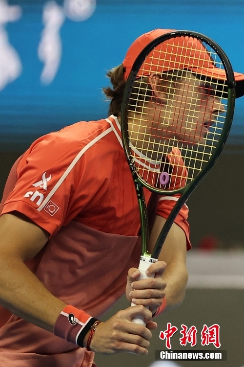 英雄联盟竞猜-包含德国网球队碾压法国网球队，穆雷统治全场的词条