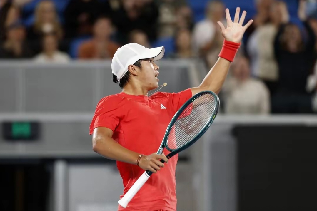 lpl官网-世界网球队逆转欧洲网球队，梅德韦杰夫完成帽子戏法的简单介绍