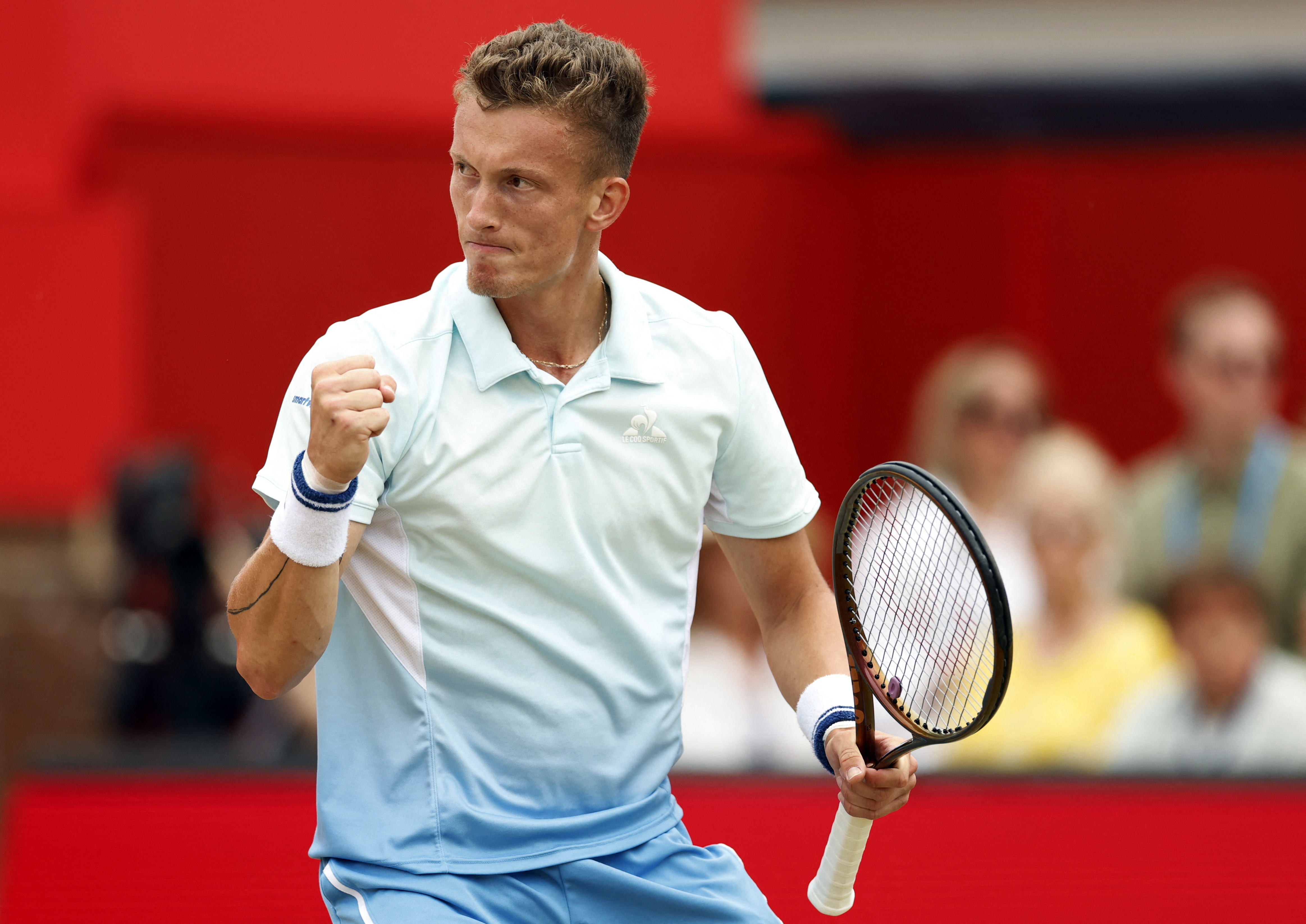 世界网球队翻盘欧洲网球队,阿尔卡拉斯送出助攻的简单介绍 世界网球队翻盘欧洲网球队,阿尔卡拉斯送出助攻的简单介绍