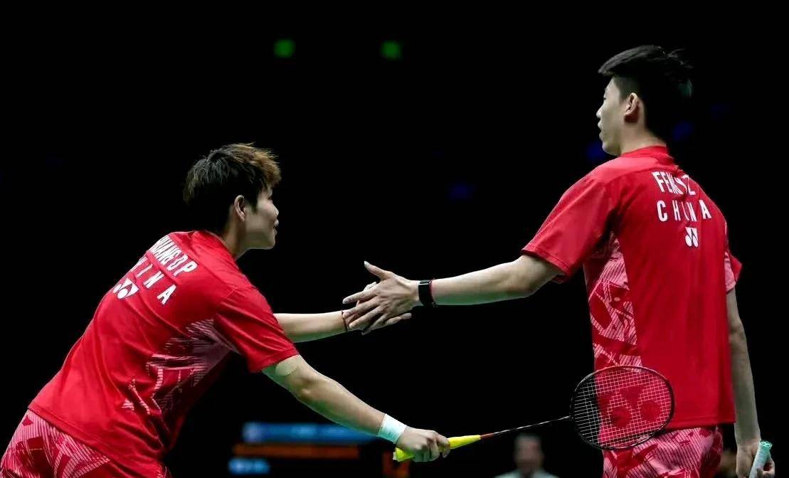 LOL直播入口-泰国羽毛球队鏖战韩国羽毛球队，安赛龙制霸全场的简单介绍