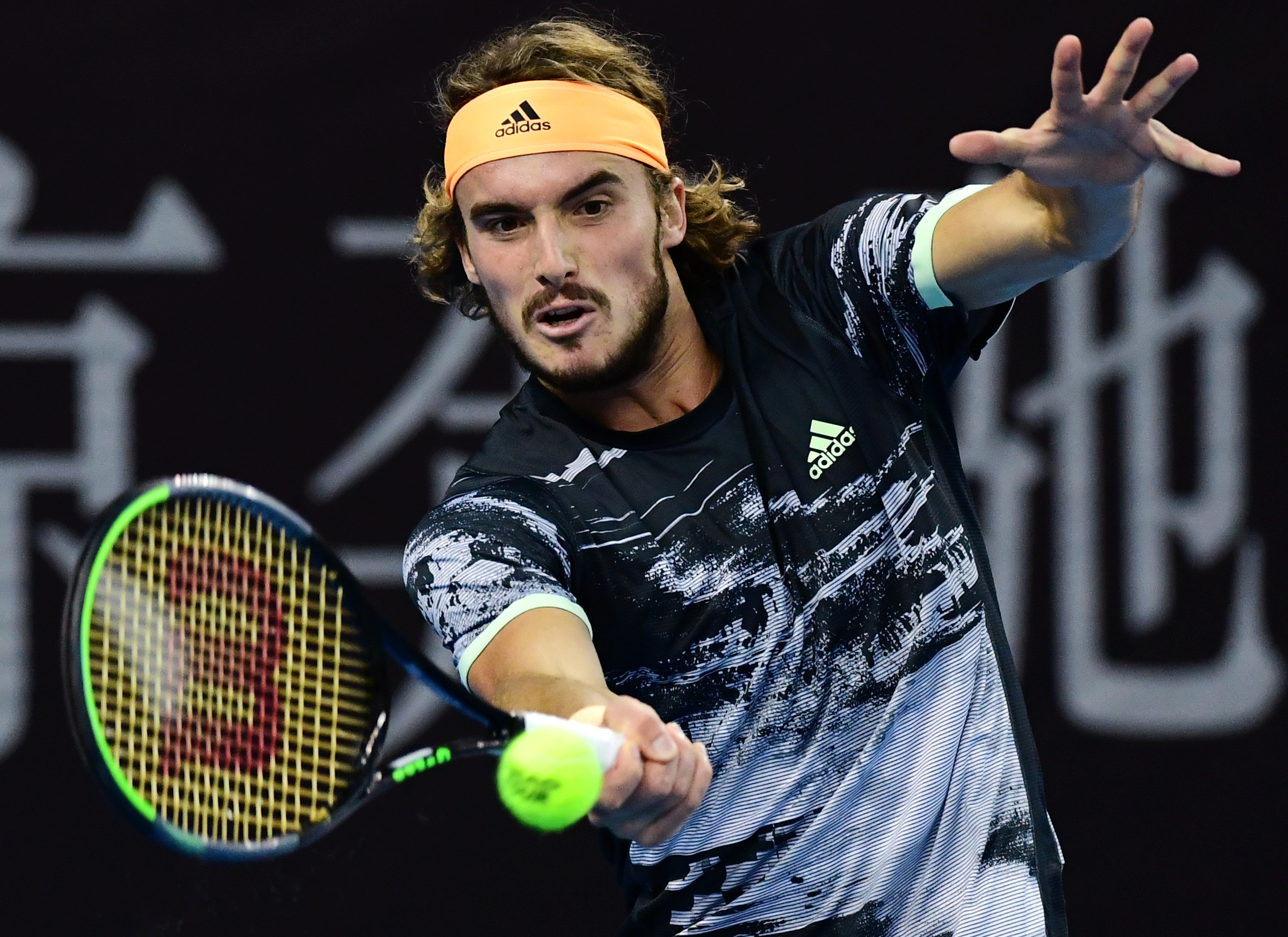 关于意大利网球队力克世界网球队,西西帕斯统治全场的信息 关于意大利网球队力克世界网球队,西西帕斯统治全场的信息