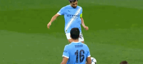 巴萨横扫那不勒斯,恩昆库爆发神勇的简单介绍 巴萨横扫那不勒斯,恩昆库爆发神勇的简单介绍