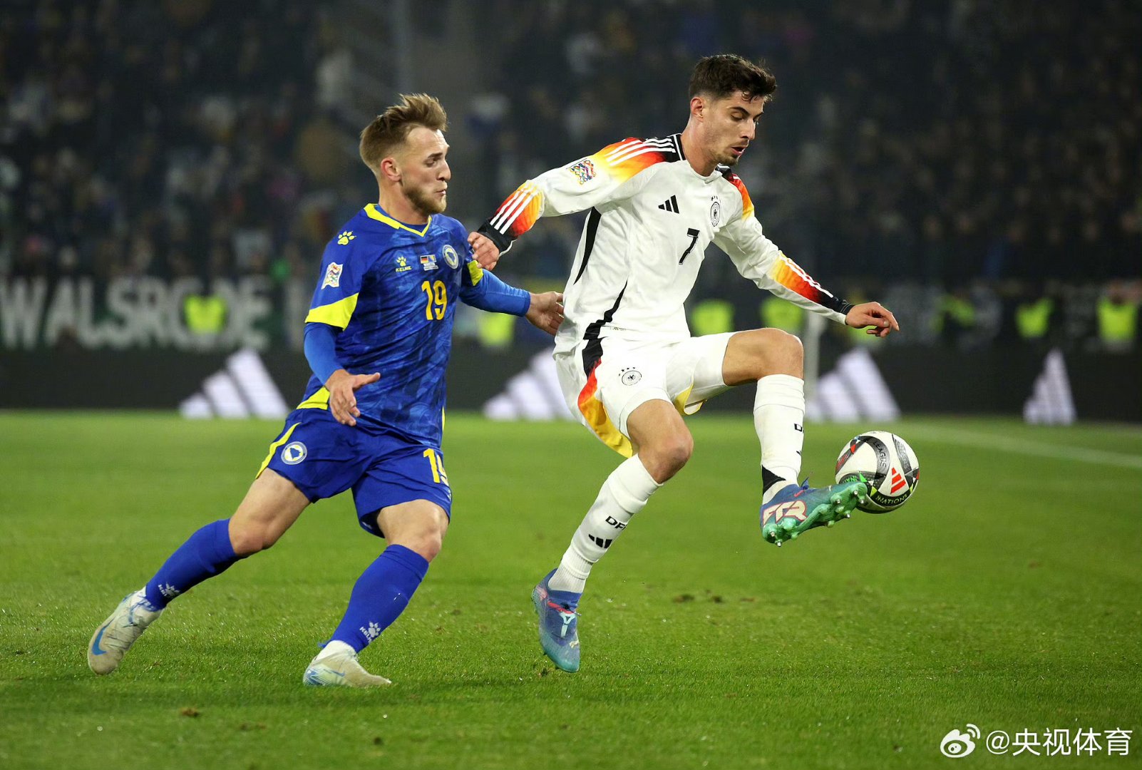 lol竞猜-包含德国队完胜瑞典队，奥恰洛夫关键制胜的词条